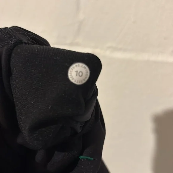 Lululemon Wunder Train High-Rise Short 4